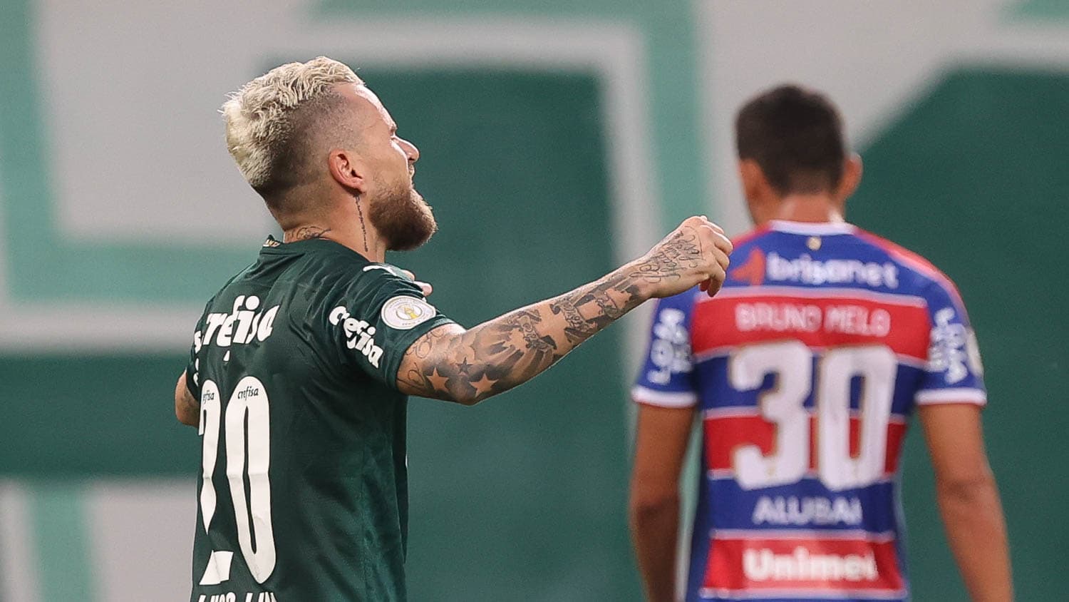 Palmeiras está a detalhes de acertar a saída de Lucas Lima do clube após ser encostado no Verdão por Abel Ferreira