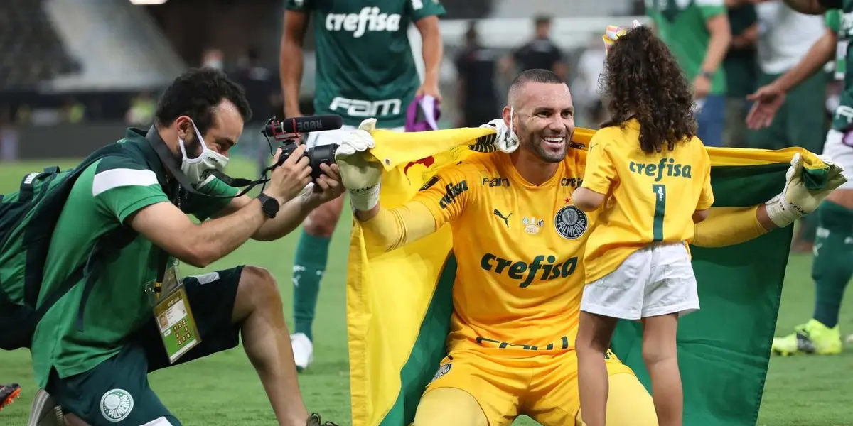 Palmeiras estuda a contratação de até 5 jogadores para o torneio