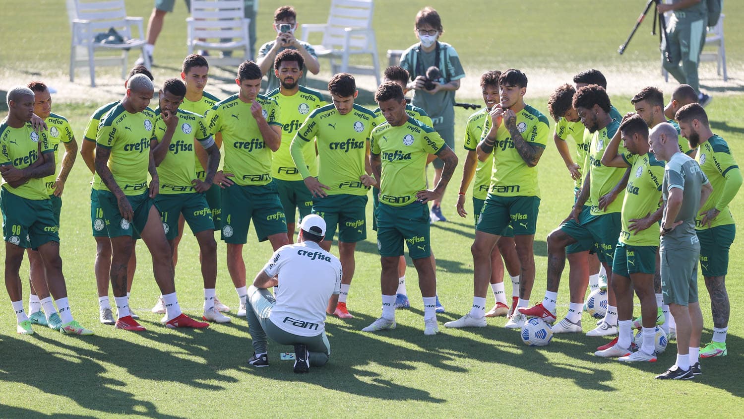 Palmeiras pode ter dois desfalques para a final da Copa Libertadores e Abel Ferreira não pode fazer nada