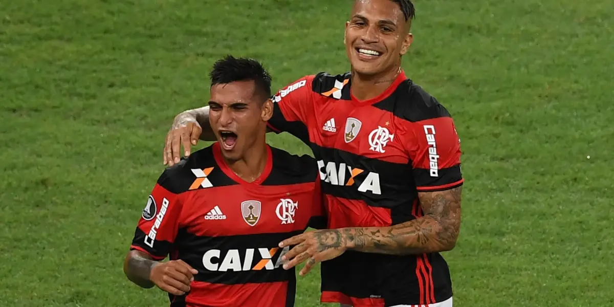 Paolo Guerrero y Miguel Trauco formaron una gran dupla en Flamengo el 2017 (AFP)