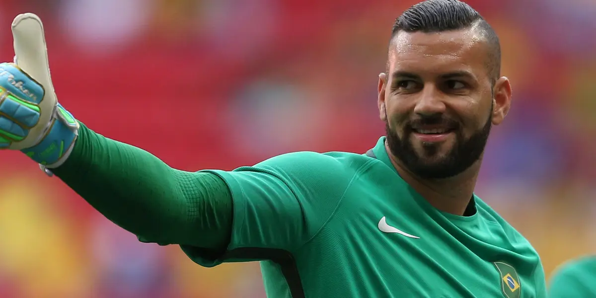 Partida foi suspensa após agentes a Anvisa invadiorem o gramado