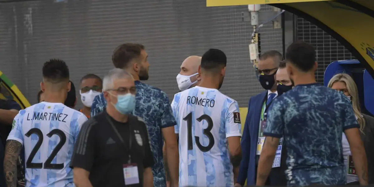 Partida foi suspensa por causa de quatro jogadores que não cumpriram a quarentena