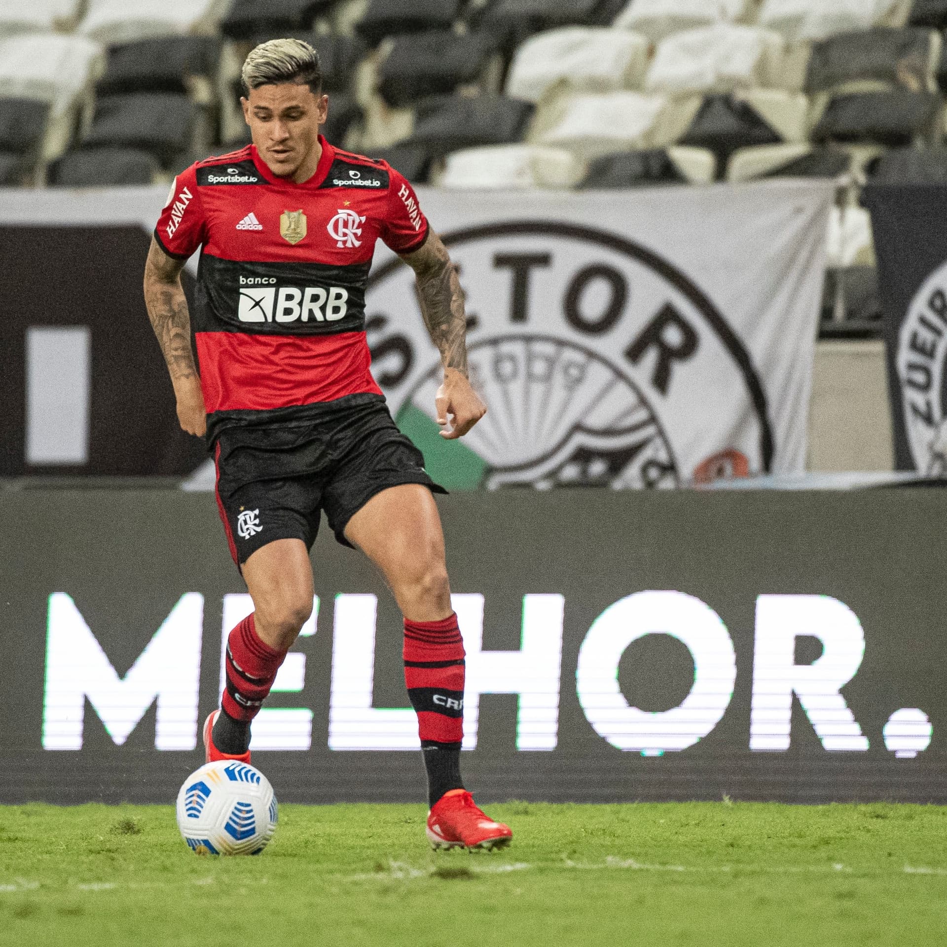 Pedro foi proibido de jogar as Olimpíadas, encostado por Renato Portaluppi e saída do Flamengo parece ser a melhor solução
