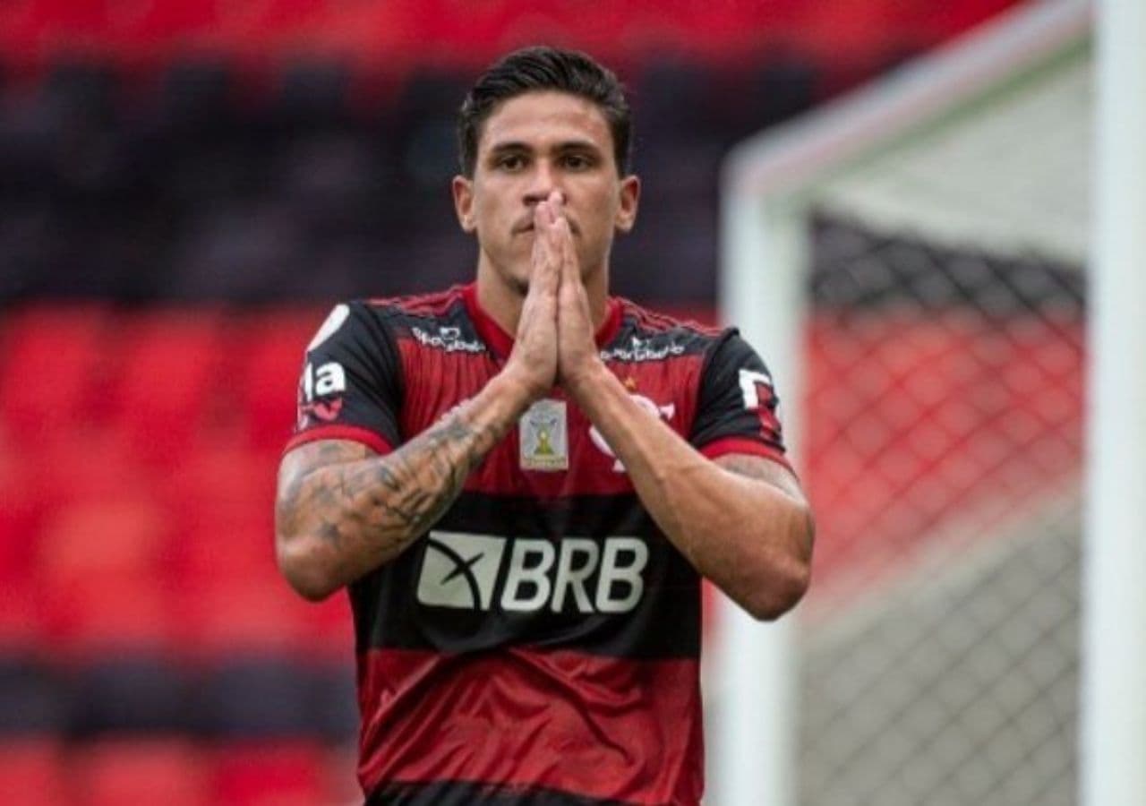 Pedro poderia ter mudado sua vida há dois anos quando estava na Fiorentina, mas lesões e Flamengo não deixaram