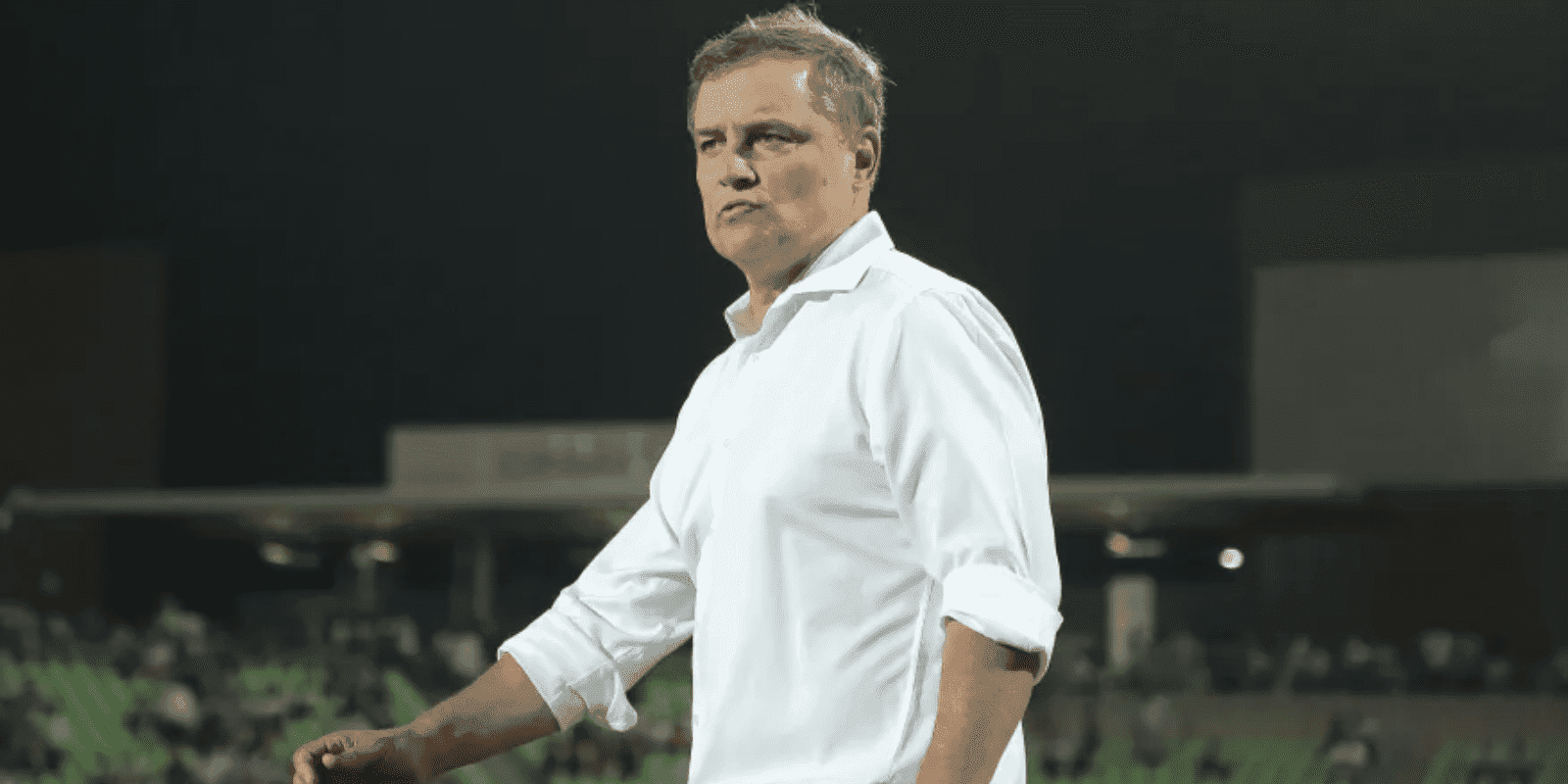 Peixe muda de treinador após o empate com o Athletico-PR na Vila Belmiro