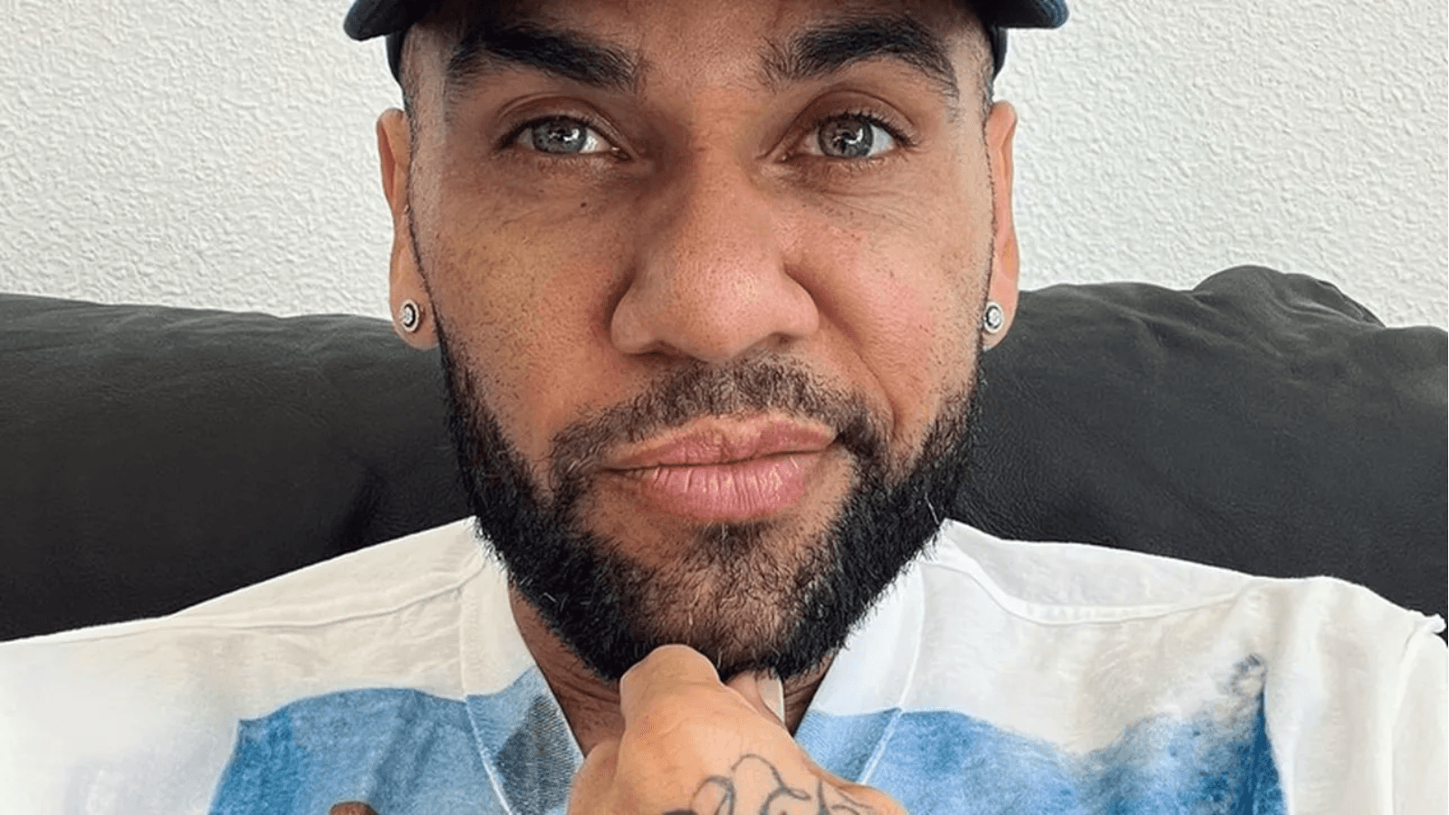 PODE TE INTERESSAR:
Enquanto Ancelotti ganha R$ 60 mi, o possível salário de Jorge Jesus na Seleção Brasileira
Surpreendente, marca de Vitor Perreira que deixa os torcedores aliviados