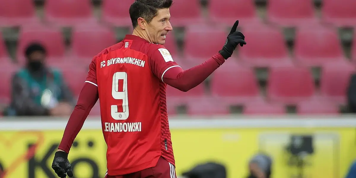 Polonês ganhou pelo segundo ano consecutivo o prêmio de melhor do mundo da FIFA