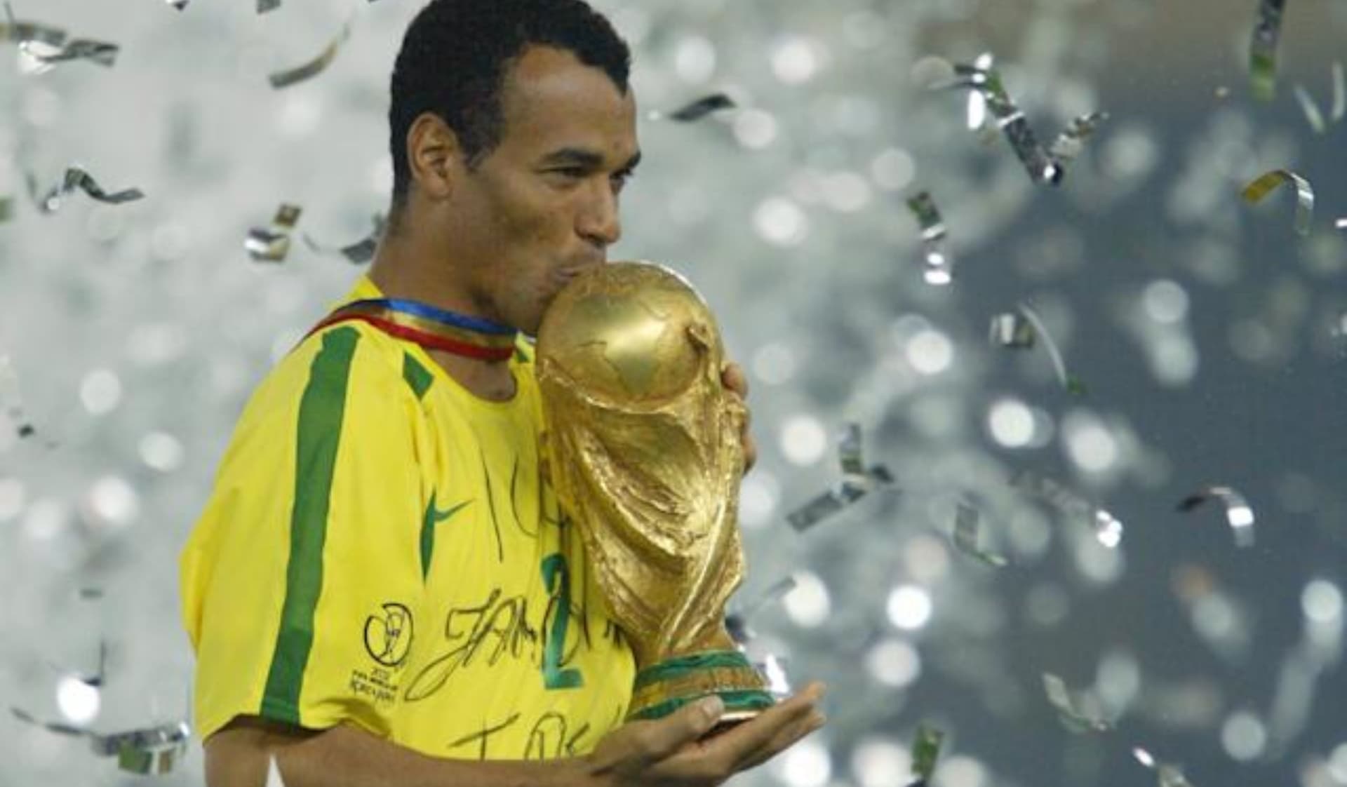 Por onde anda Cafu, lenda do futebol brasileiro.