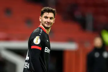 Porta fechada! Bayer Leverkusen recusa proposta feita pelo Verdão, mesmo com valores financeiros acrescidos para ter Lucas Alario por empréstimo