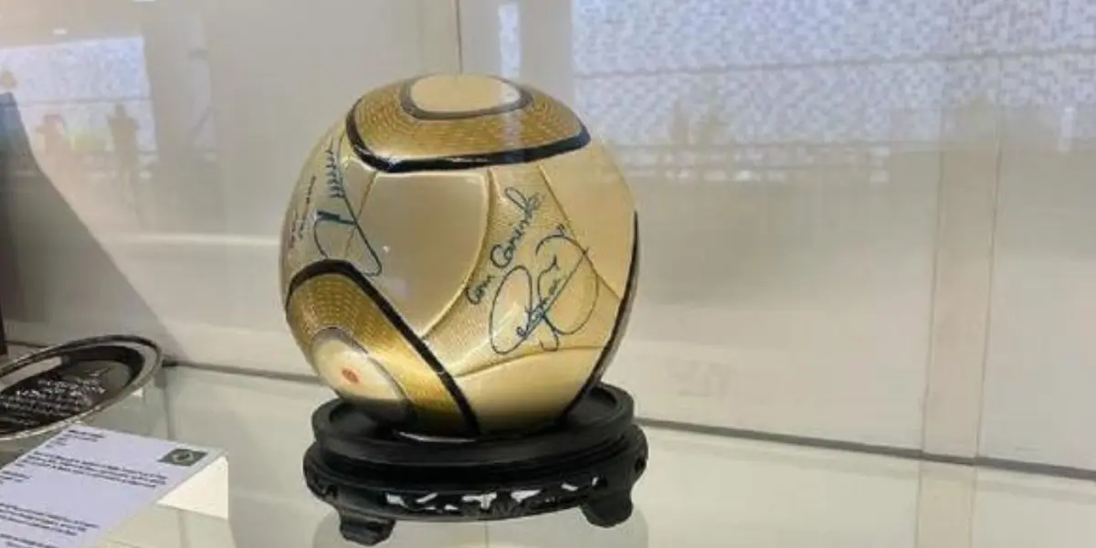 Presente dado por Neymar ao Congresso Nacional do Brasil foi roubado por manifestantes durante protesto na capital federal