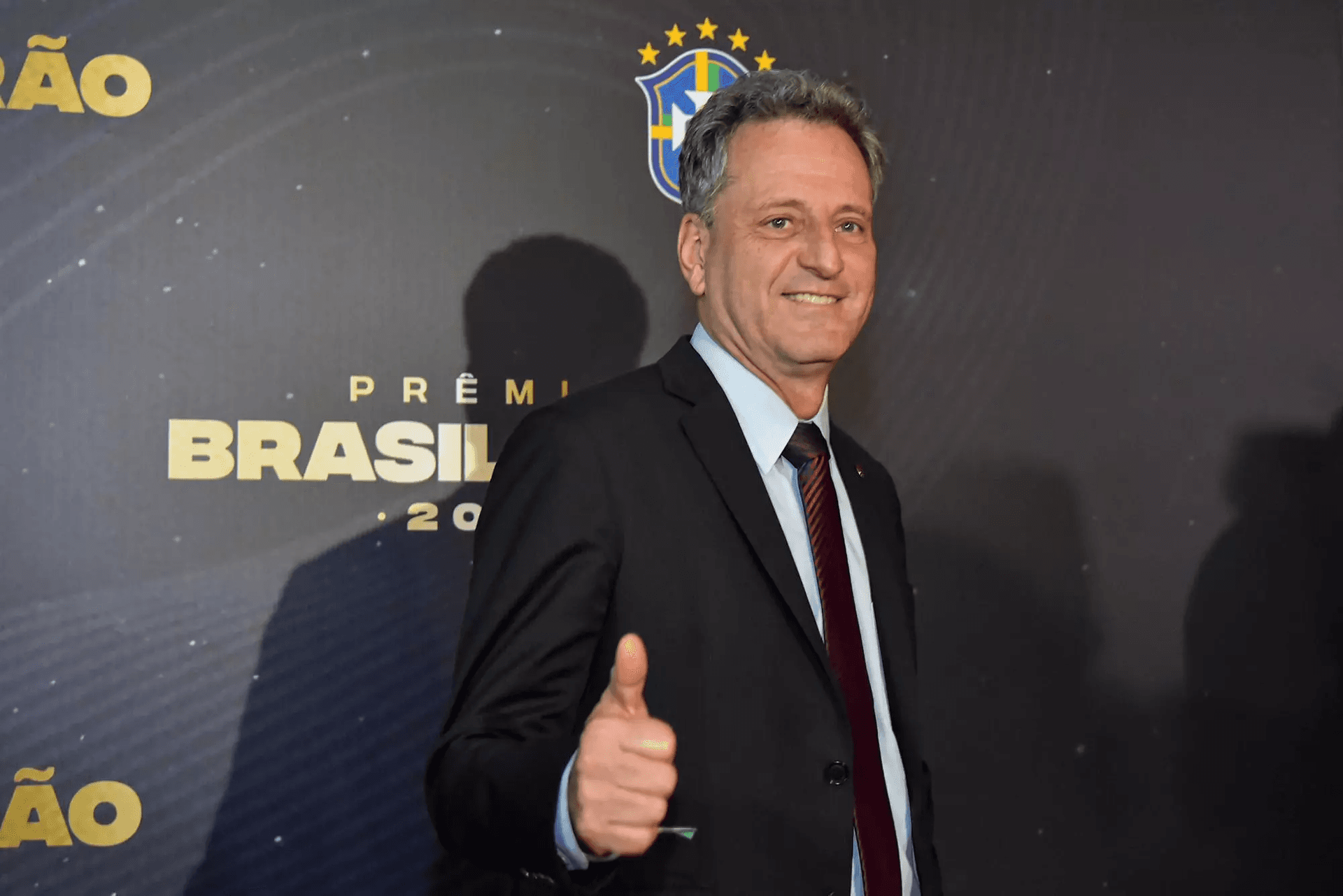 Presidente do Flamengo, Rodolfo Landim revelou motivo da viagem polêmica até a França