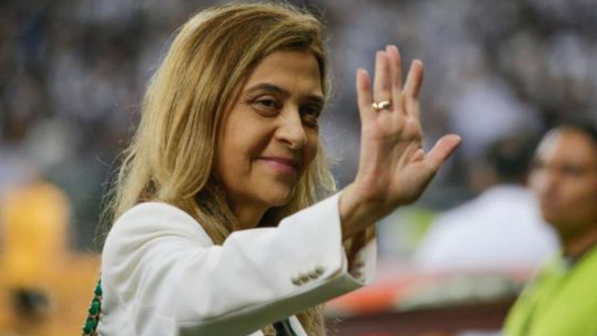Presidente do Palmeiras já deu aval para dirigentes procurarem o atacante brasileiro que atua na Bundesliga