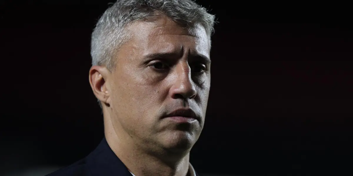 Presidente e diretoria falaram da situação do treinador no clube