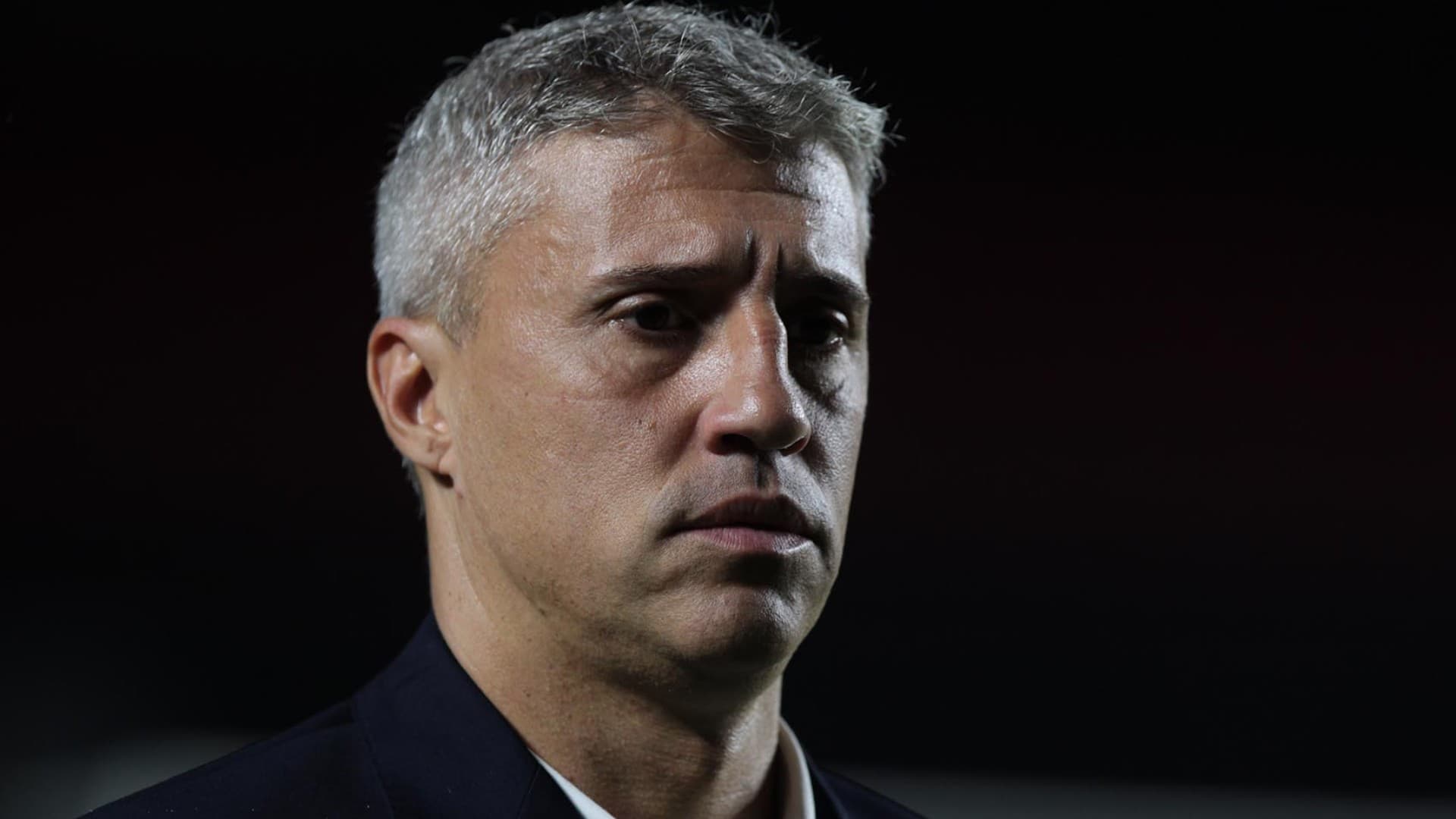 Presidente e diretoria falaram da situação do treinador no clube