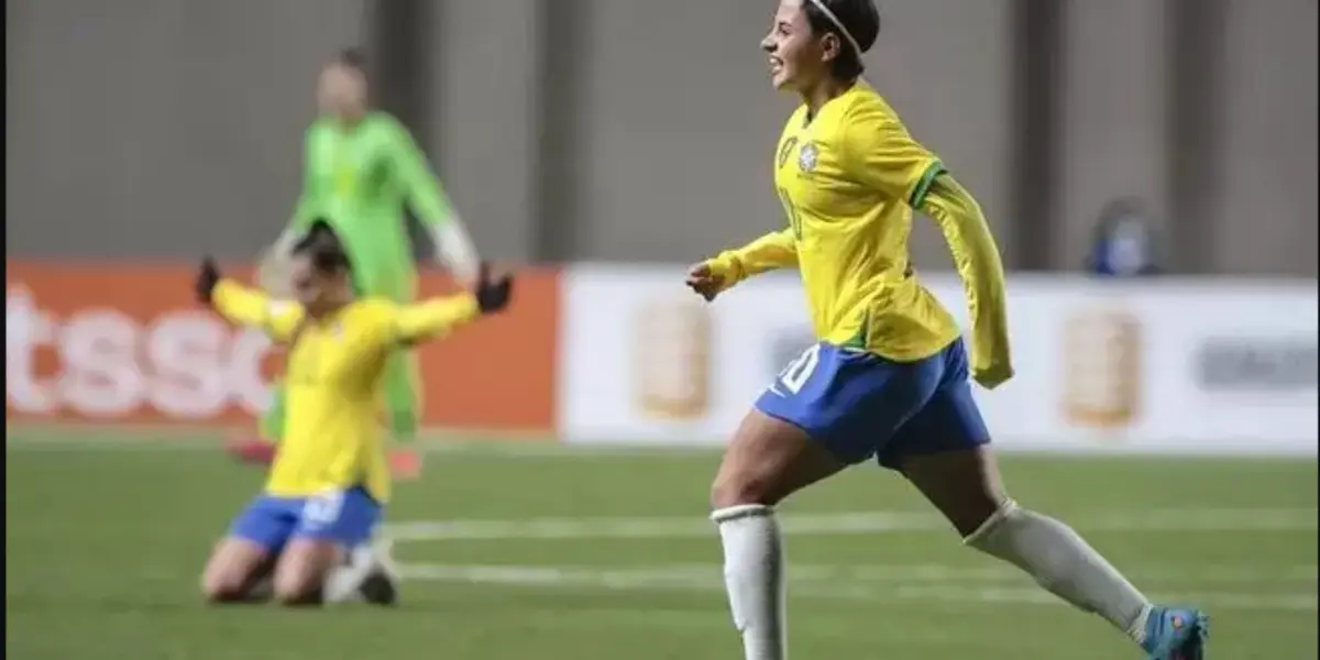 Primeiro jogo do quadrangular final