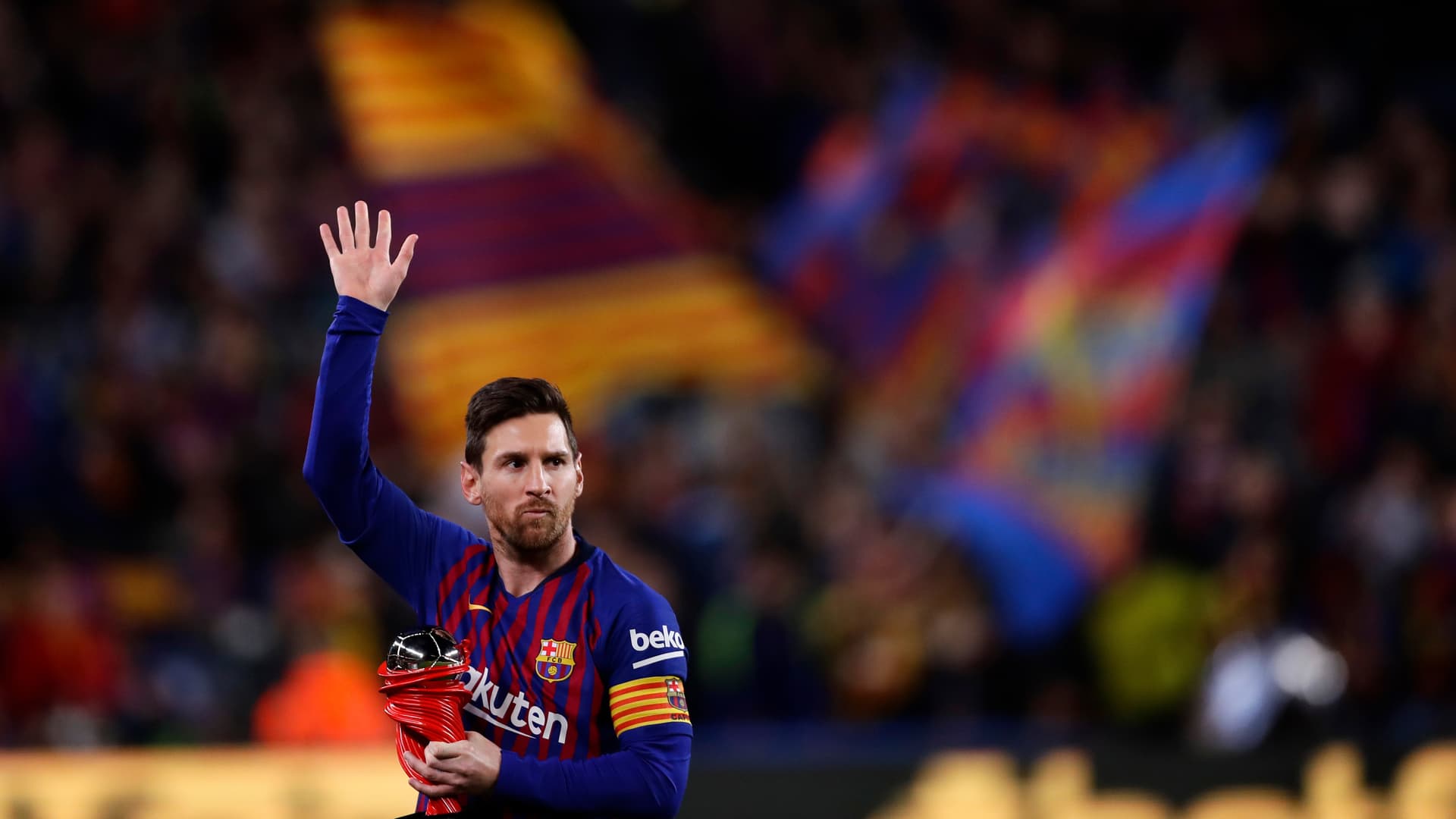 Principal jogador do Barcelona em diversas temporadas, Lionel Messi empilhou diversos recordes e títulos com a camisa azul-grená