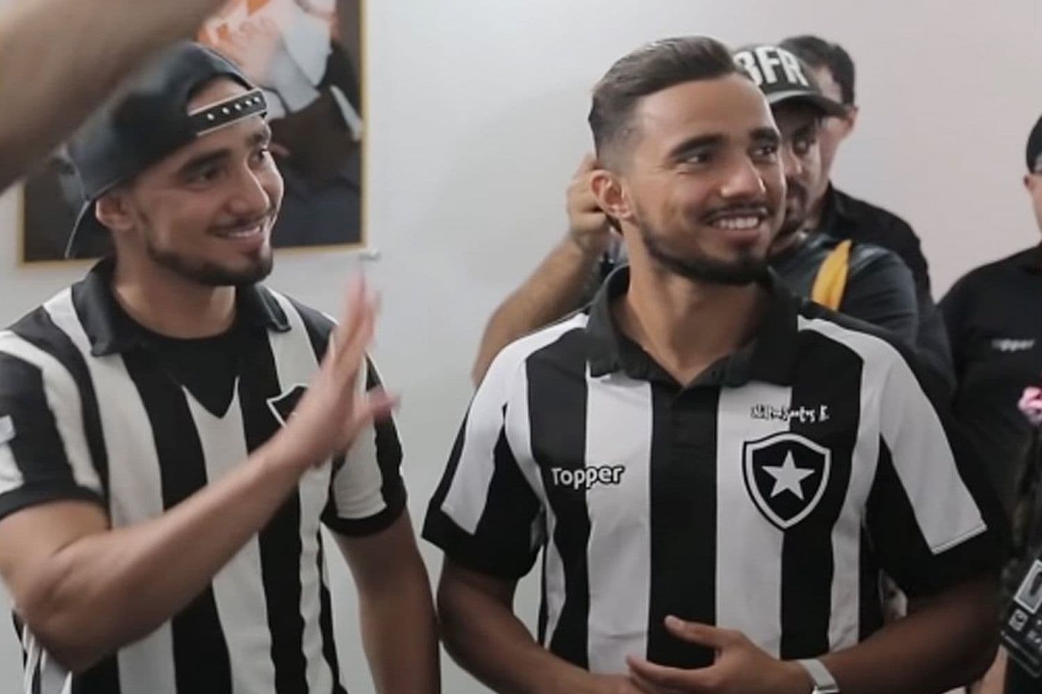 Rafael foi mais um jogador a abandonar a Inglaterra para jogar no Brasil e realizar o sonho de vestir a camisa do Botafogo