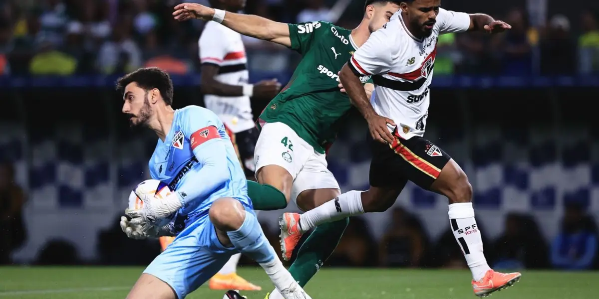 Rafael, goleiro do São Paulo, durante partida contra o Palmeiras no estadio Arena Barueri pelo campeonato Paulista 2026. Foto: Ettore Chiereguini/AGIF