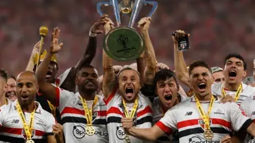 Rafinha do São Paulo decide se aposentar