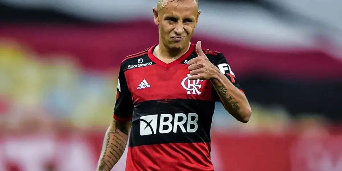 Rafinha não ganhou os parabéns do Flamengo em seu aniversário e clima com ídolo fica tenso