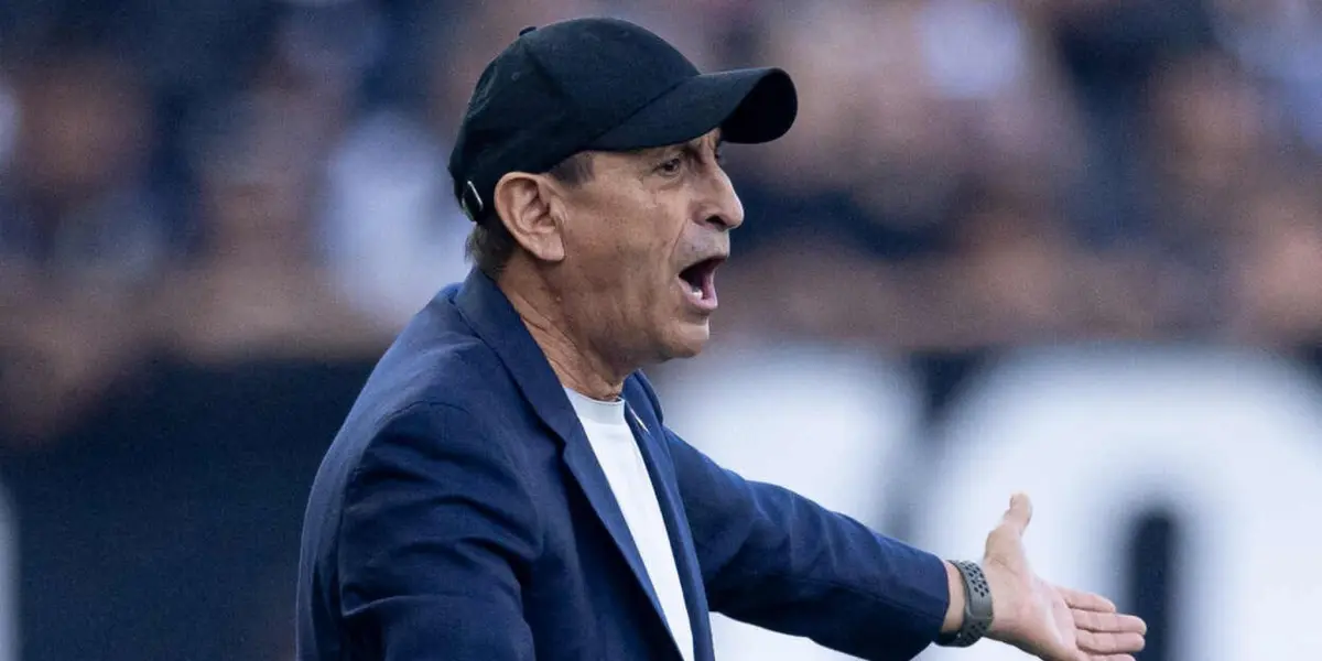 Ramón Diaz rasga elogias ao seu elenco