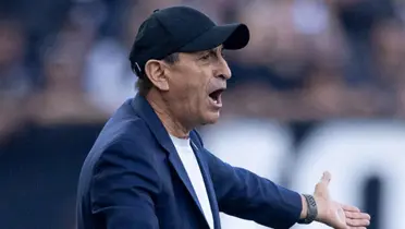 Ramón Diaz rasga elogias ao seu elenco