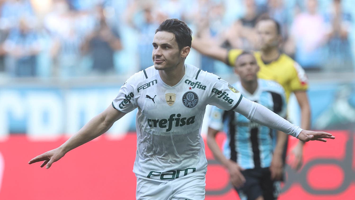 Raphael Veiga é o maior desejo de David Beckham para jogar nos Estados Unidos e deixar o Palmeiras, finalista da Copa Libertadores