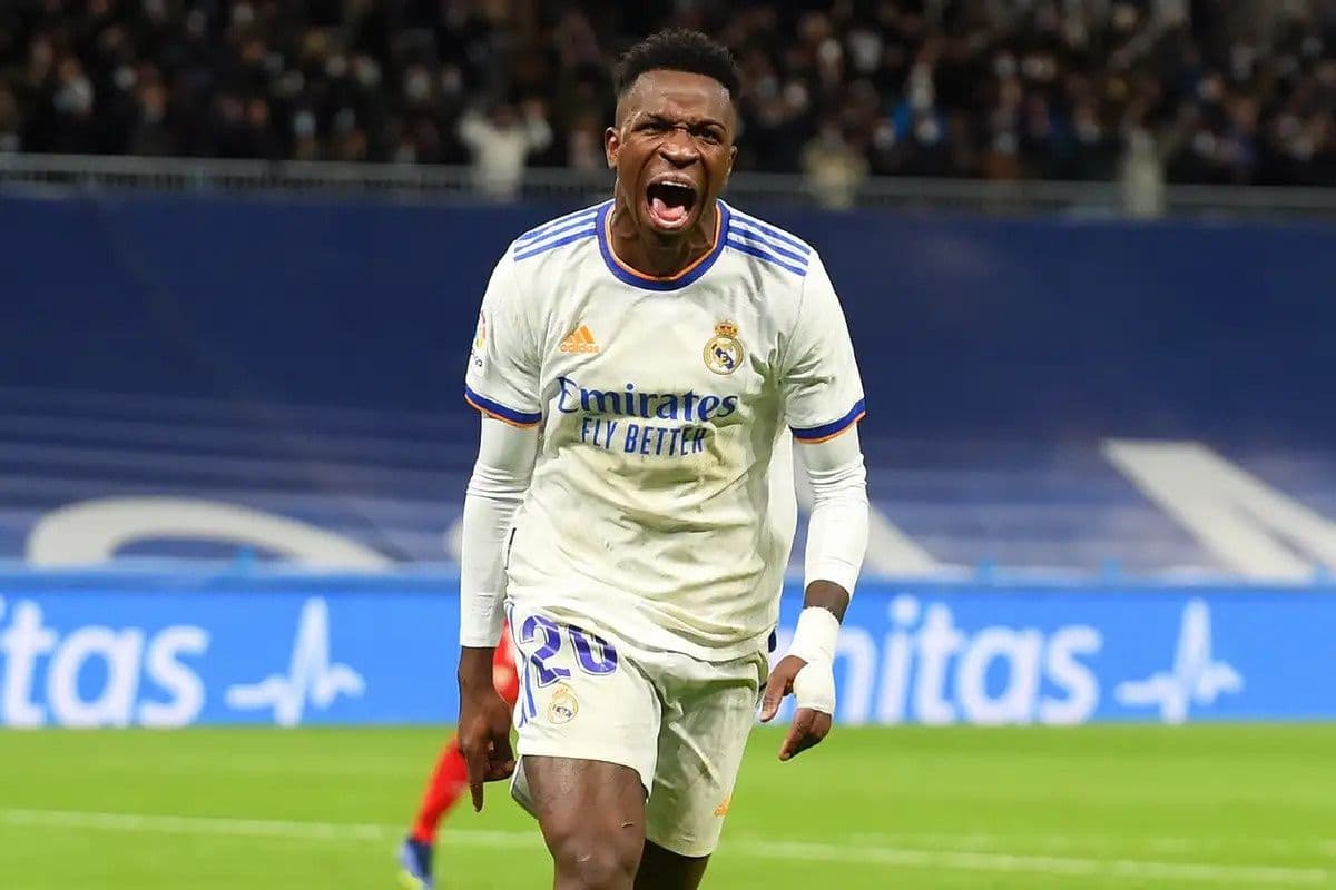 Real Madrid goleou o Barcelona por 4 a 0 e contou com grande atuação de Vini JR e Benzema