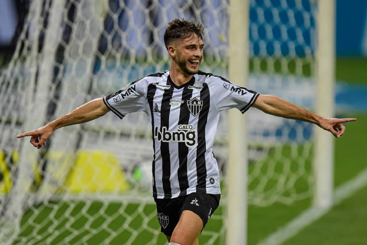 Red Bull Bragantino acerta a contratação do meia atleticano, que era reserva no clube mineiro