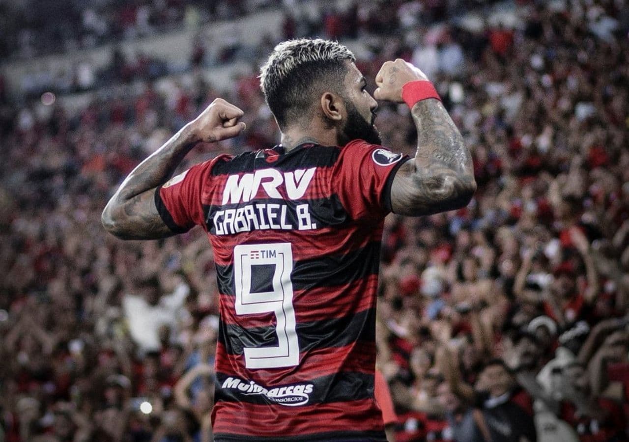 Relação entre Gabriel Barbosa e torcedores fica desgastada após violência contra o atacante do Mengão