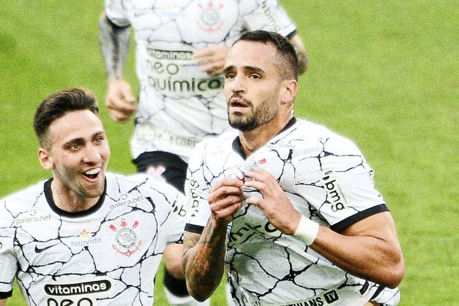 Renato Augusto escolheu o Corinthians e abandonou o sonho do Flamengo em ter novamente sua revelação na Gávea