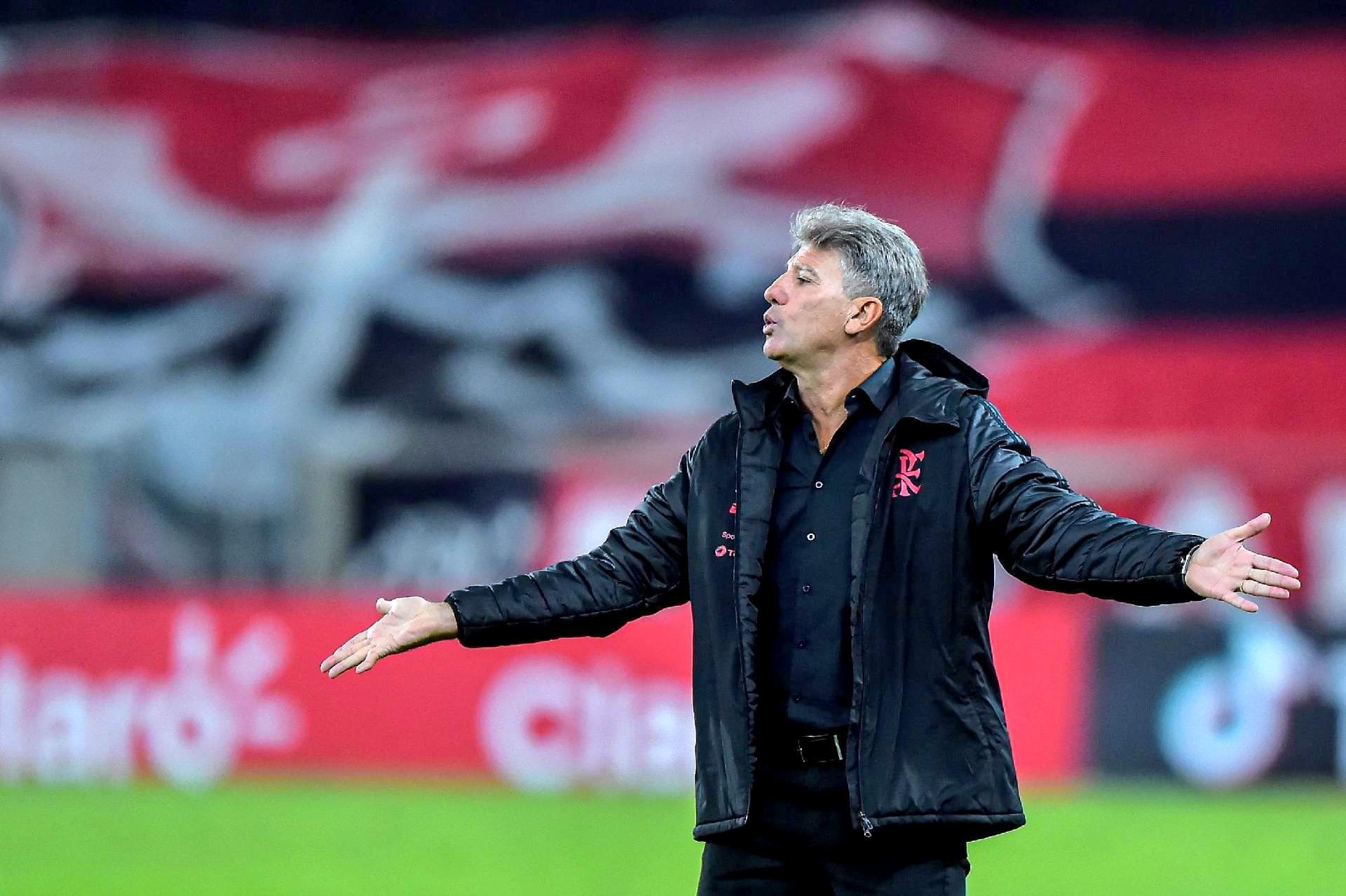 Renato Gaúcho passou a ser muio questionados pelas escolhas que tem feito no Flamengo