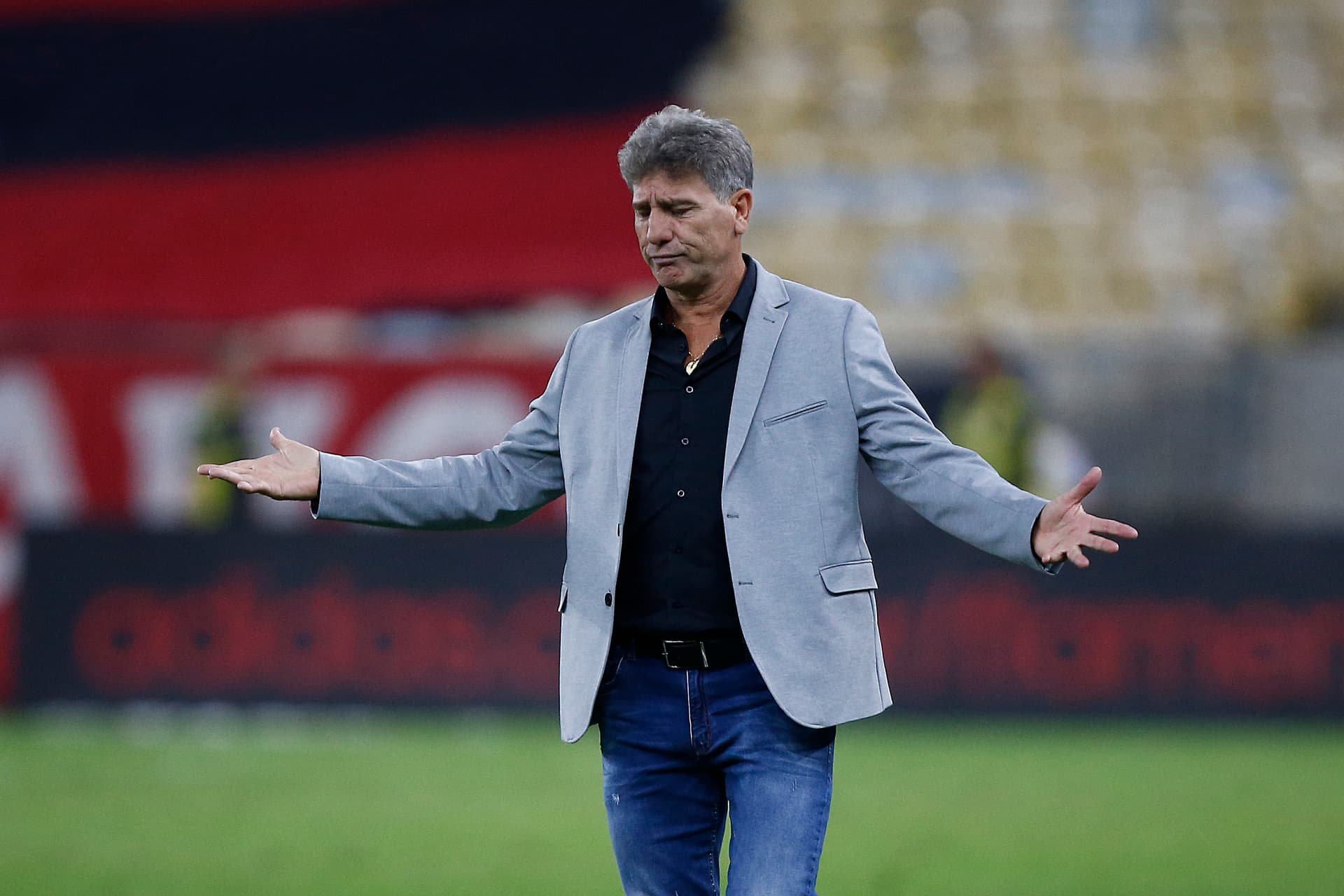Renato Porataluppi vive ameaçado no cargo de treinador do Flamengo com proximidade da final da Copa Libertadores