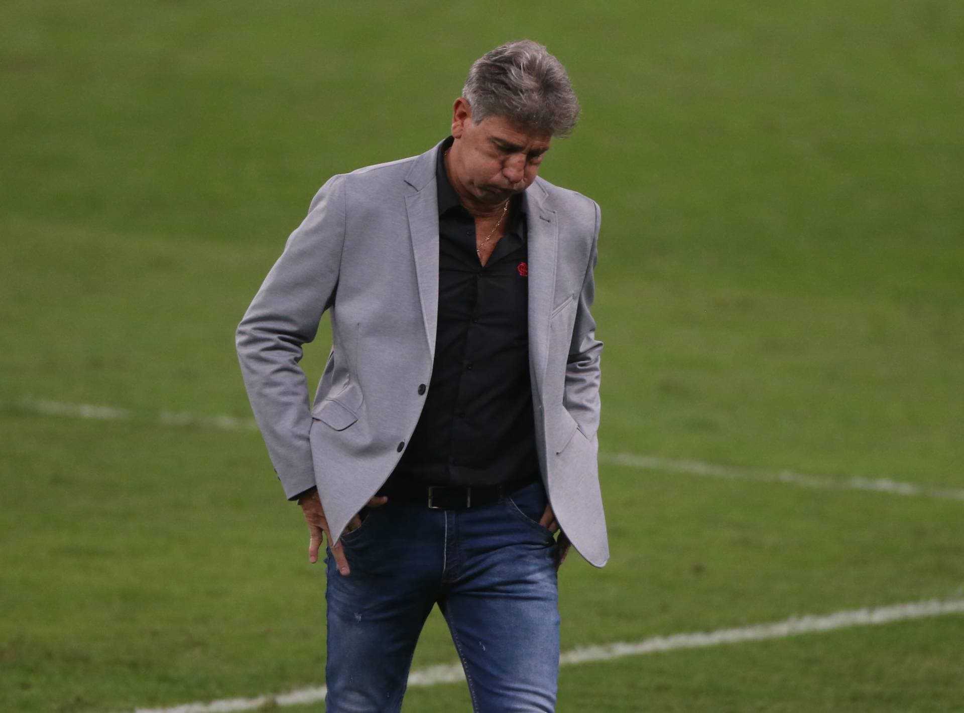 Renato Portaluppi sofre sua primeira derrota no comando do Flamengo e precisa se reerguer rapidamente para a Copa Libertadores