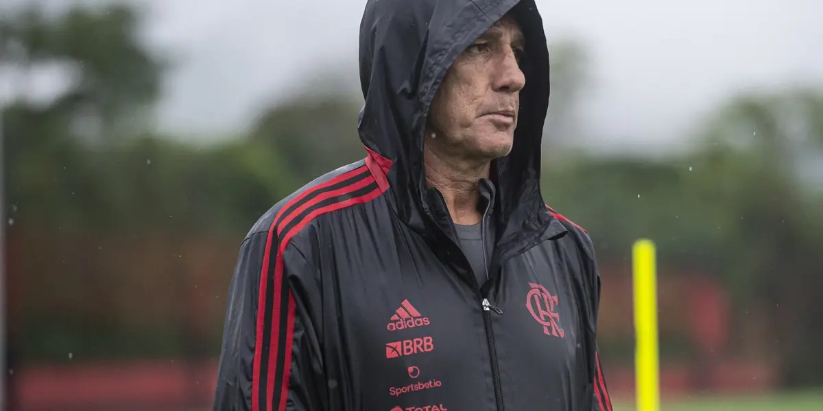 Renato Portaluppi tem menos de um mês para dar novo rosto ao desfigurado Flamengo