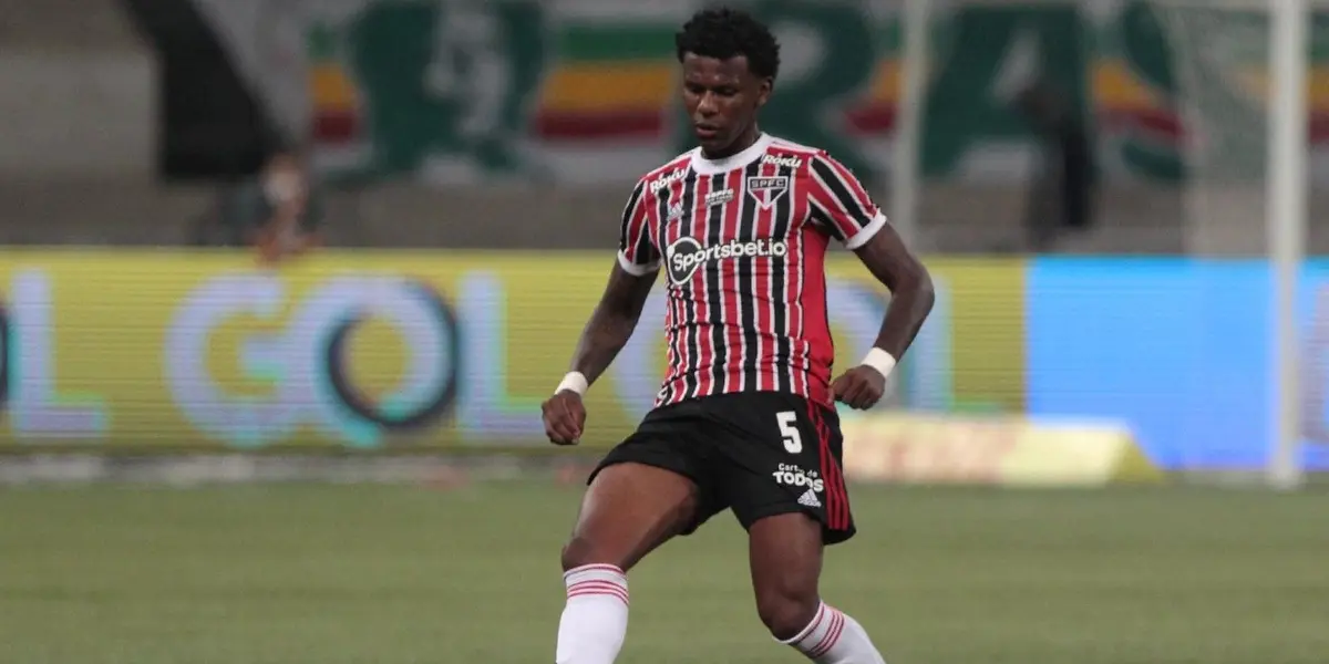 Renovação de Arboleda com o São Paulo segue ainda mais arrastada, mas novas exigências podem ajudar o zagueiro a ficar no tricolor