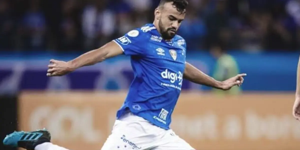 Revelado pelo clube mineiro, zagueiro deve receber proposta oficial nos próximos dias