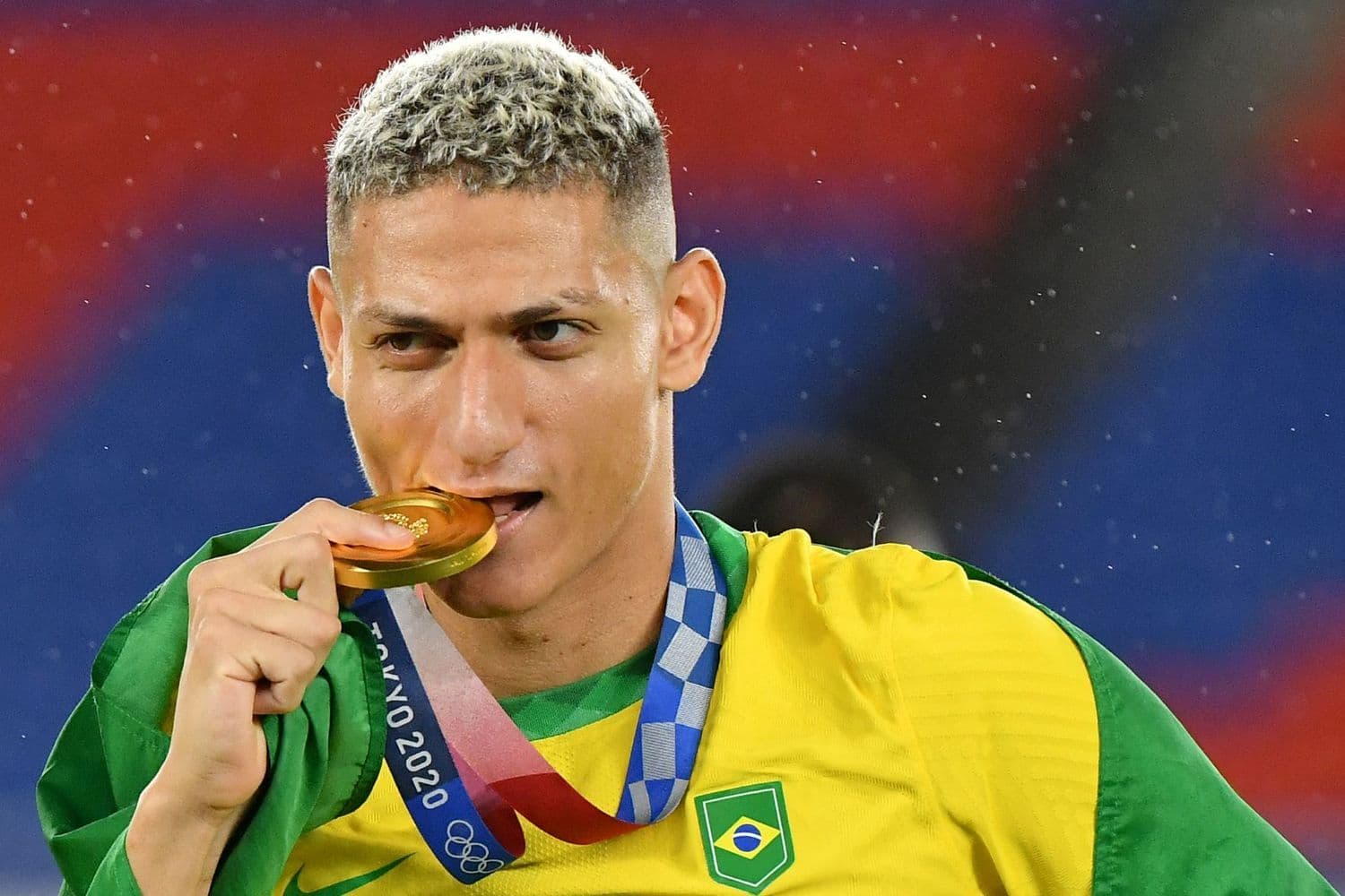 Richarlison segue a provocar a Argentina, desta vez após conquistar o ouro olímpico em Tóquio