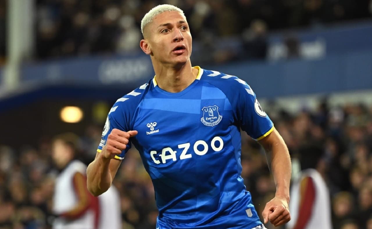 Richarlison seria o escolhido para repor a perda do ídolo francês