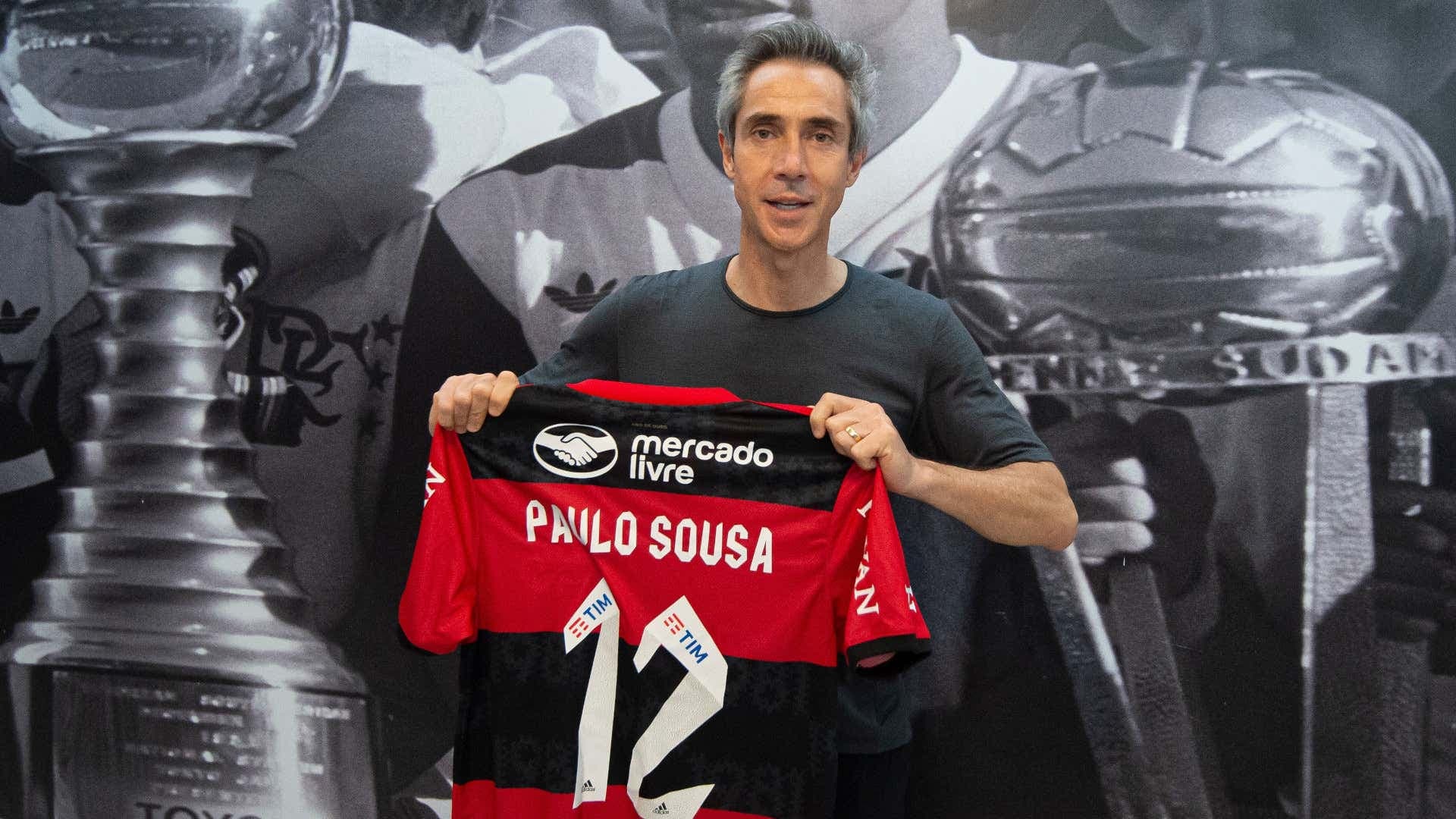 Roberto de Andrade criticou técnico português e disse que sua passagem no Brasil será curta