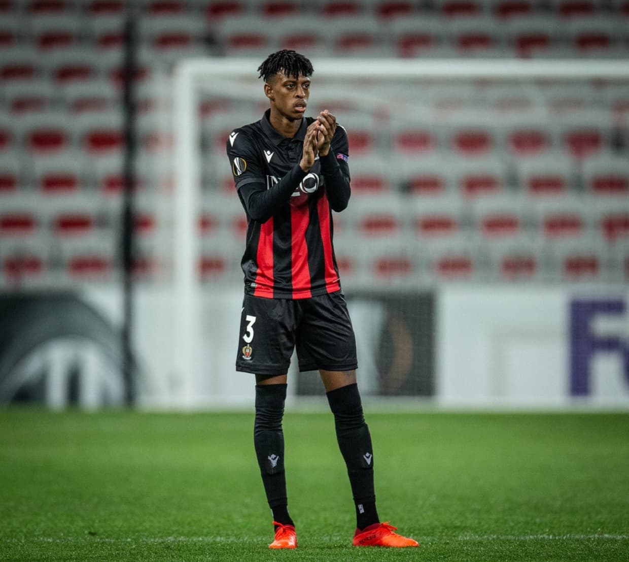 Robson Bambu chega ao clube paulista a pedido do técnico Sylvinho