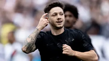 Rodrigo Garro recebe homenagem em restaurante