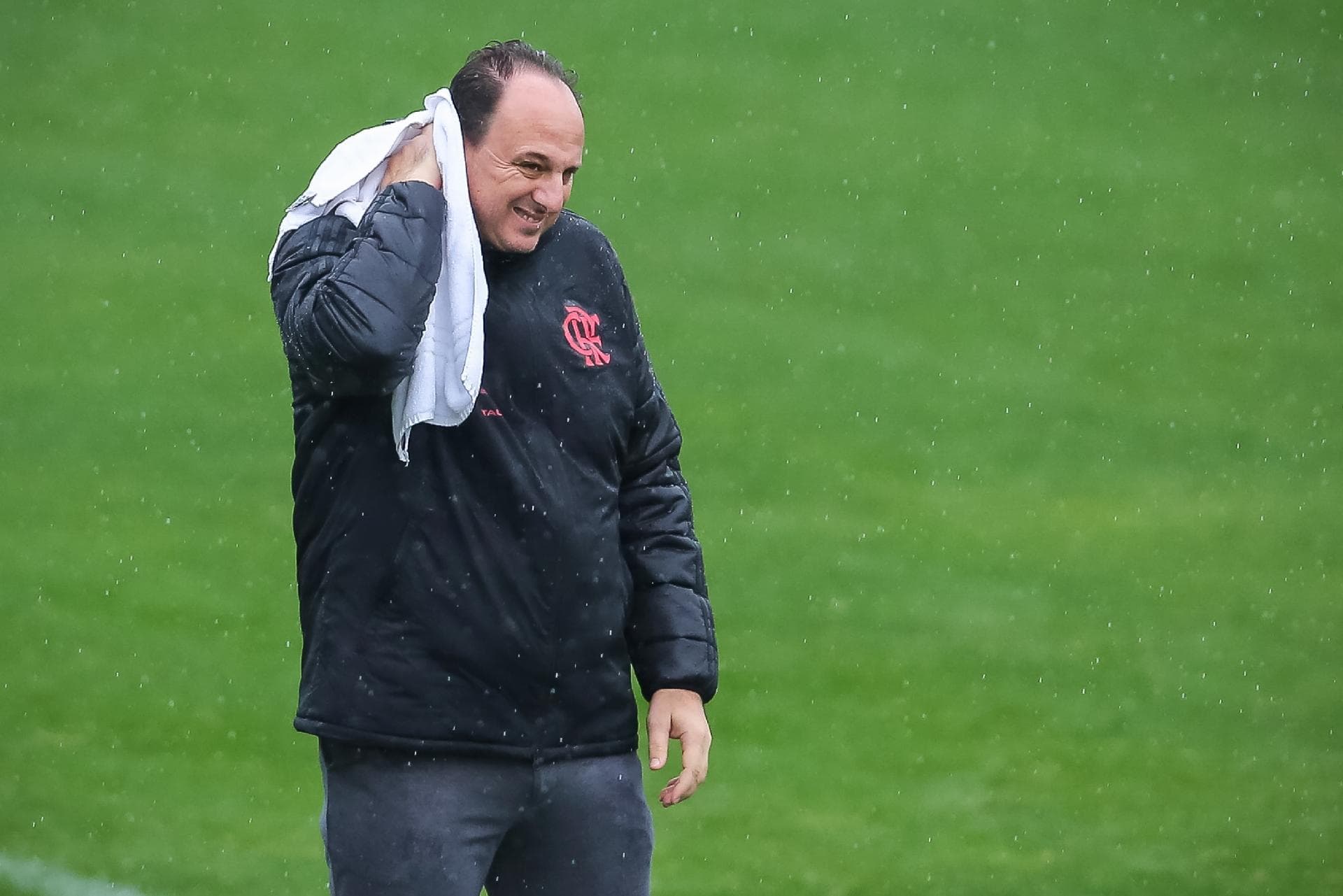 Rogério Ceni está cada vez mais ameaçado no Flamengo