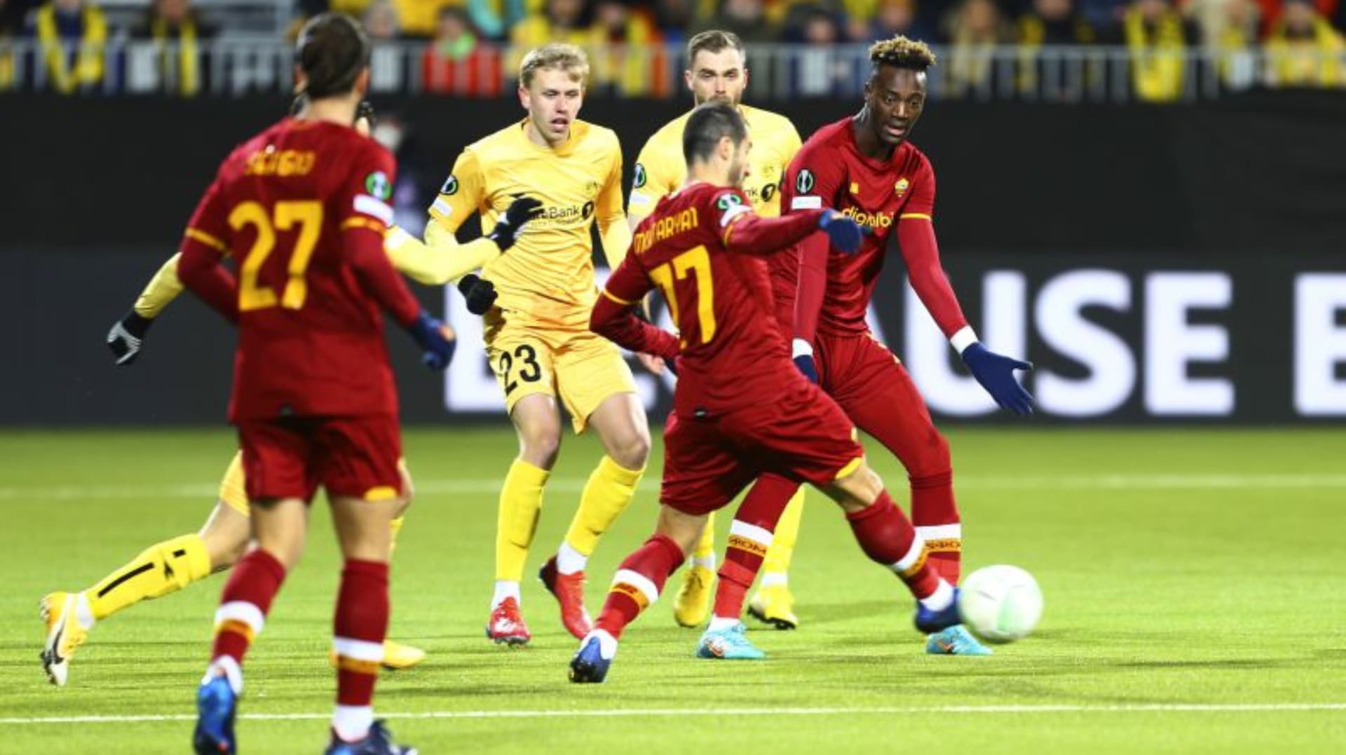 Romanos tentam voltar ao 5º lugar