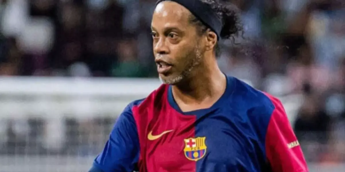 Ronaldinho Gaúcho em ação pelo Barça Legends: pentacampeão será avô