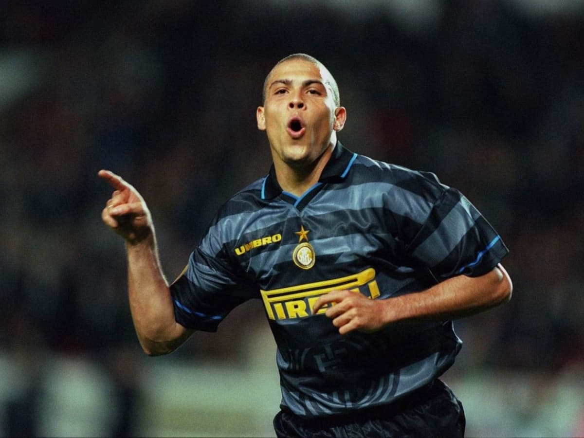 Ronaldo Nazario teria agora cancelado a contratação de Sidnei, anunciada antes de sua chegada