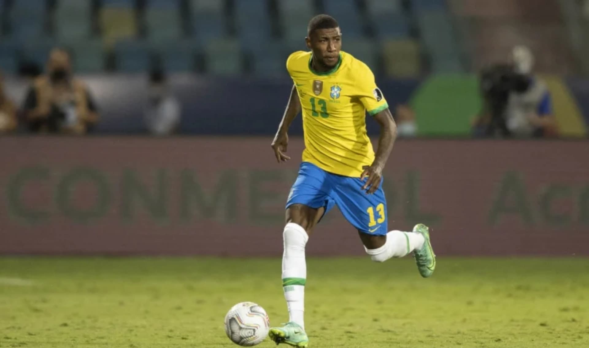 Royal erra e cede gol a seleção de Marrocos