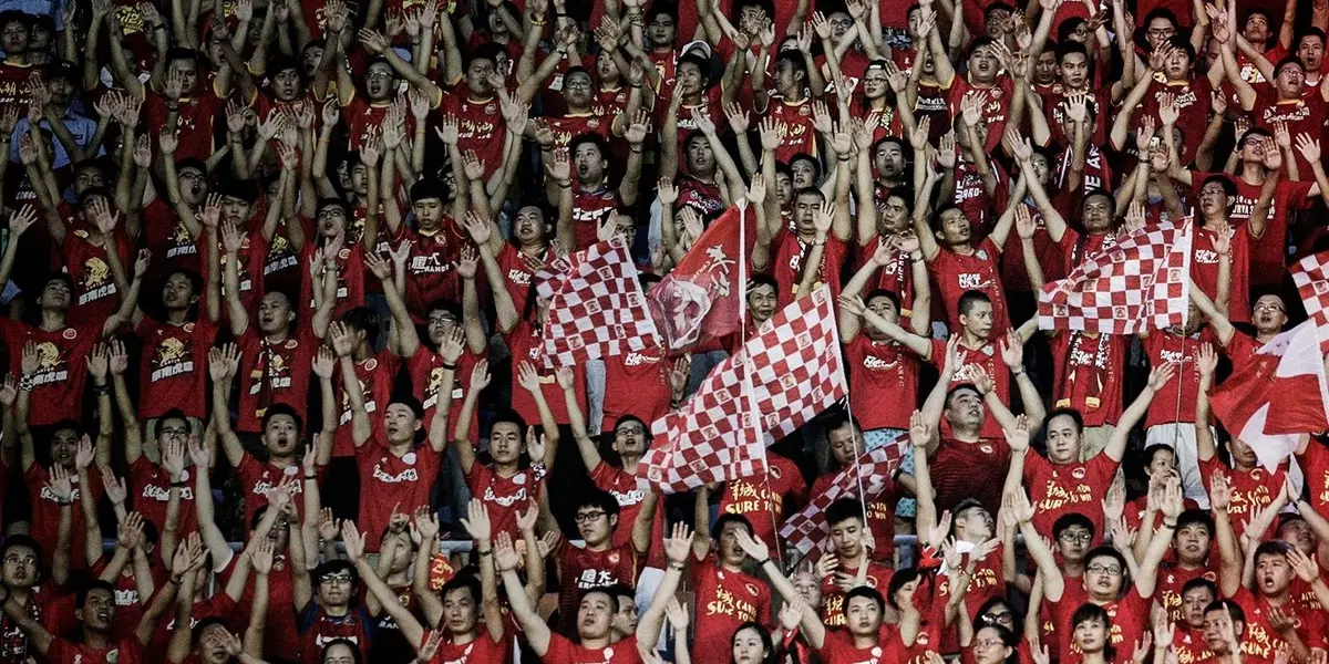 Rubro-negro acertou a contratação de jogador