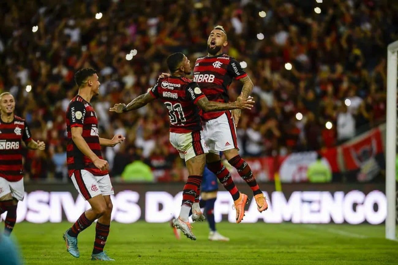 Rubro-Negro venceu o Fluminense por 2 a 0 e abriu uma ótima vantagem na final do Campeonato Carioca