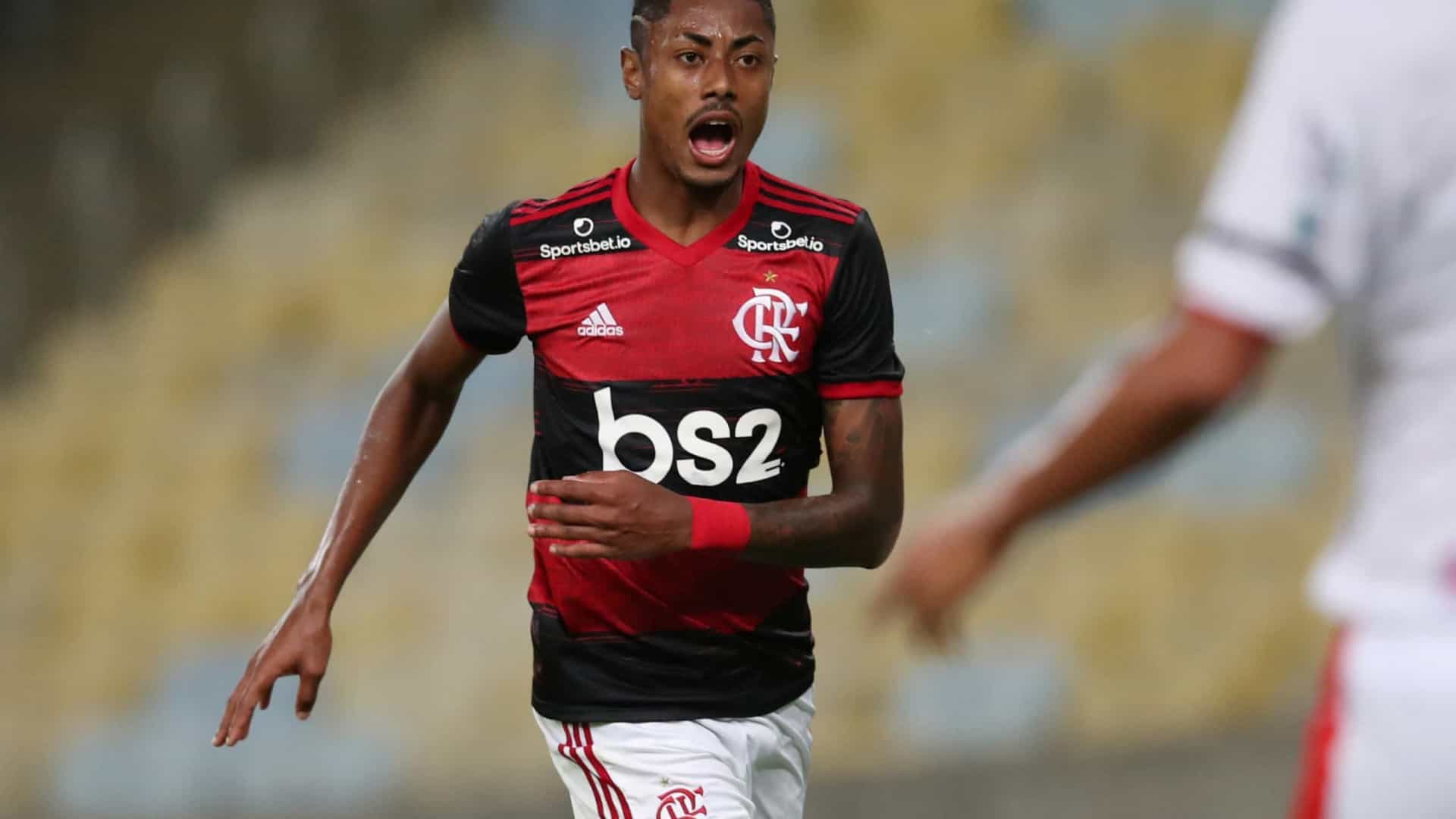 Saiba quem é esposa do BH, um dos jogadores mais importantes do Flamengo